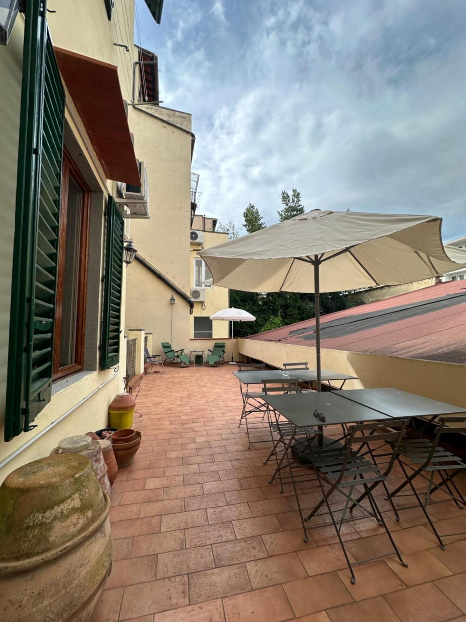 Santa Maria Novella Large Terrace Florença