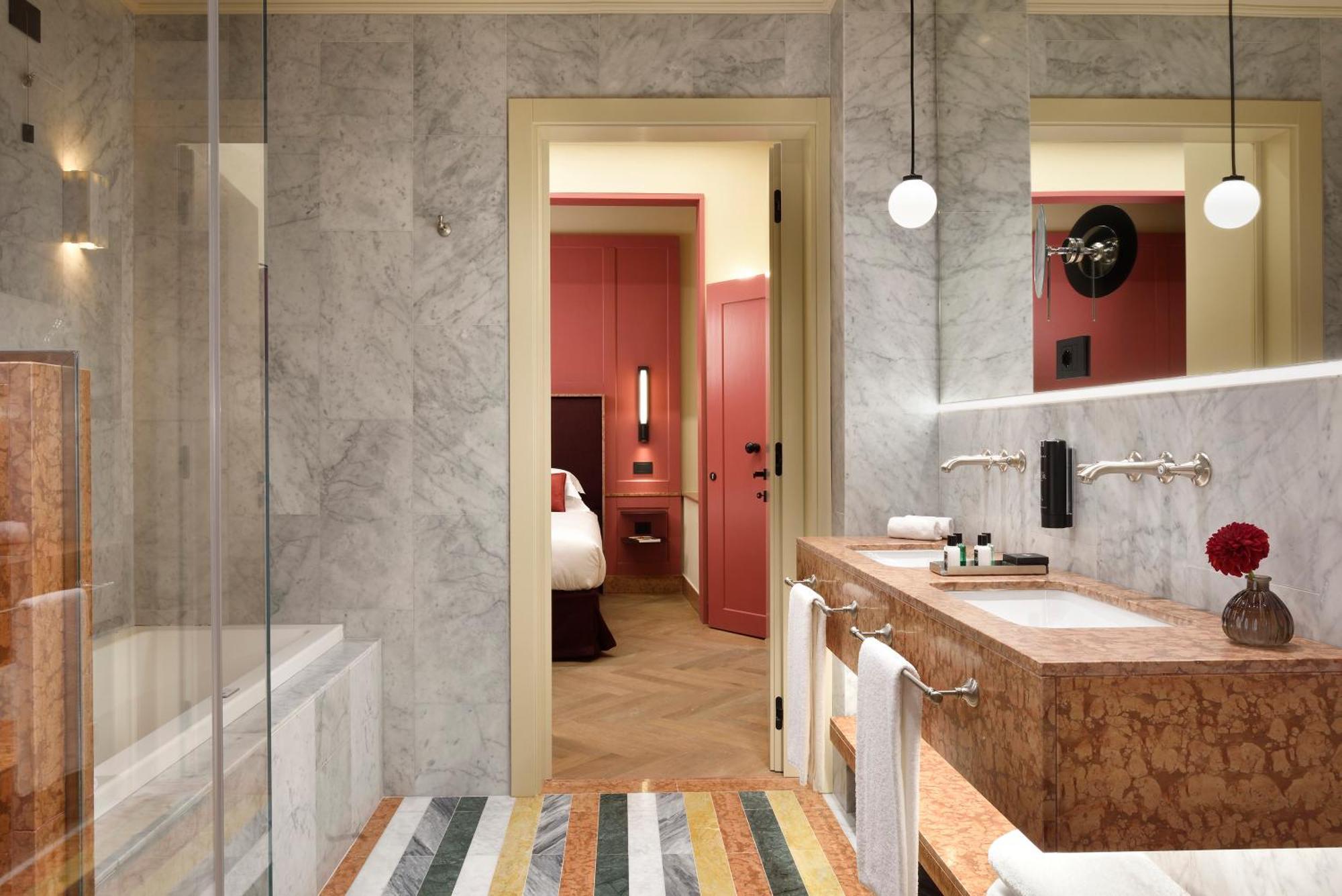 Floren Luxury Hotel 5*