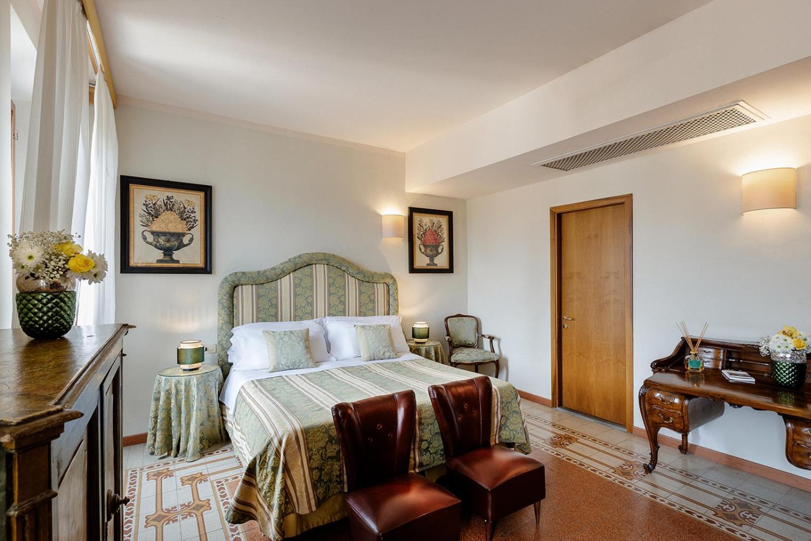 Palazzo Dal Borgo 4* Firenze