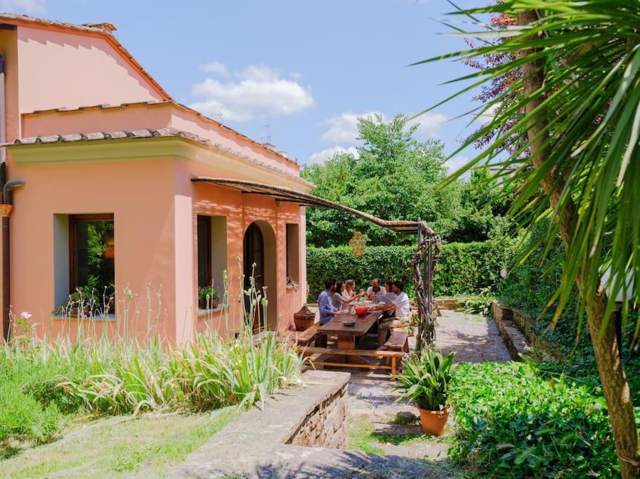 Stalla - With Garden In The Historic Center Villa