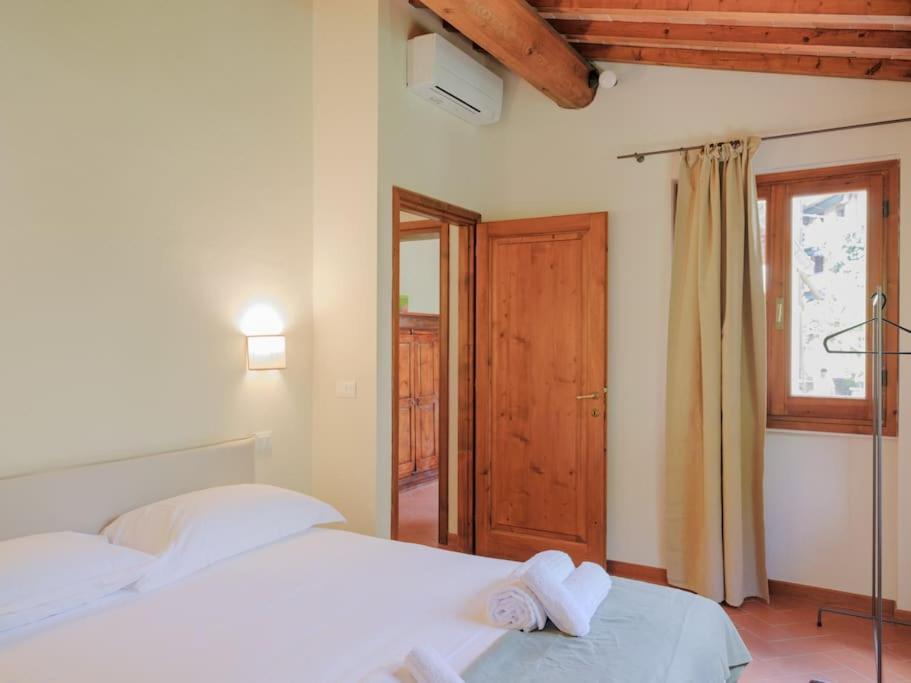 Stalla - With Garden In The Historic Center