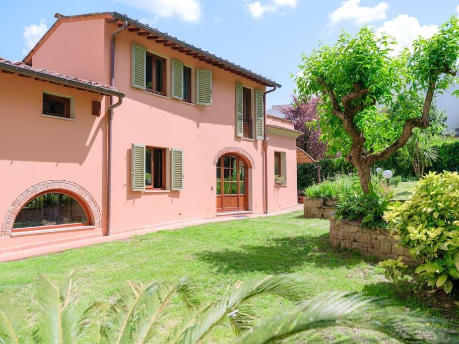 Stalla - With Garden In The Historic Center *