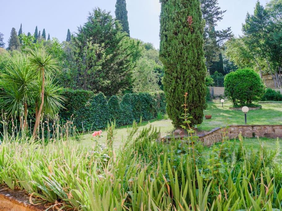 Stalla - With Garden In The Historic Center *