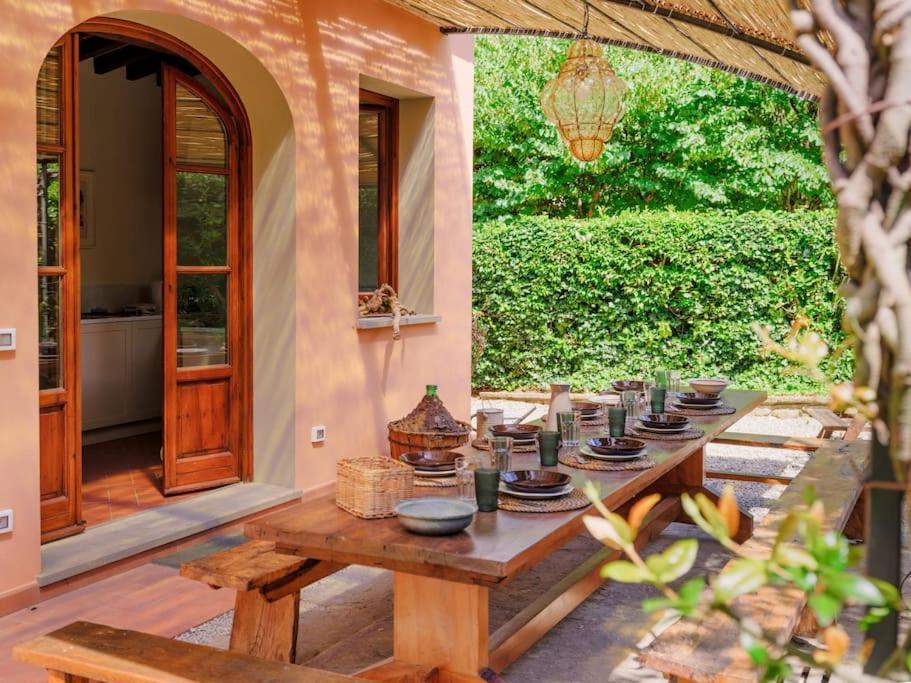 Stalla - With Garden In The Historic Center