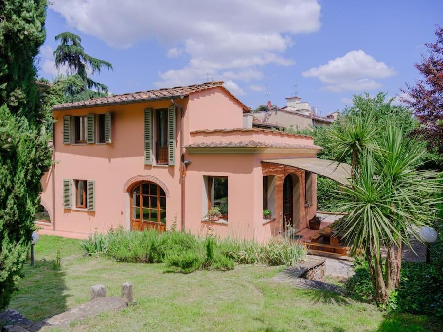 Stalla - With Garden In The Historic Center
