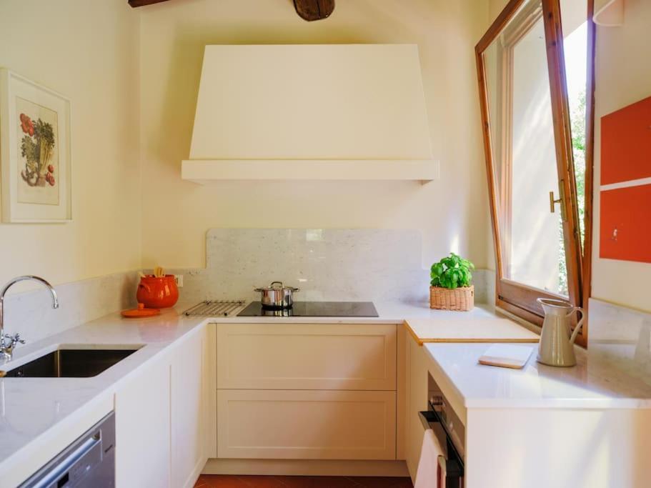 Stalla - With Garden In The Historic Center Villa