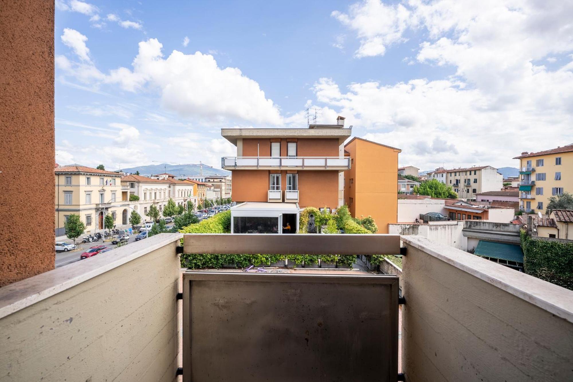 Appartamento 5 Minuti Stazione Luxury Fi *