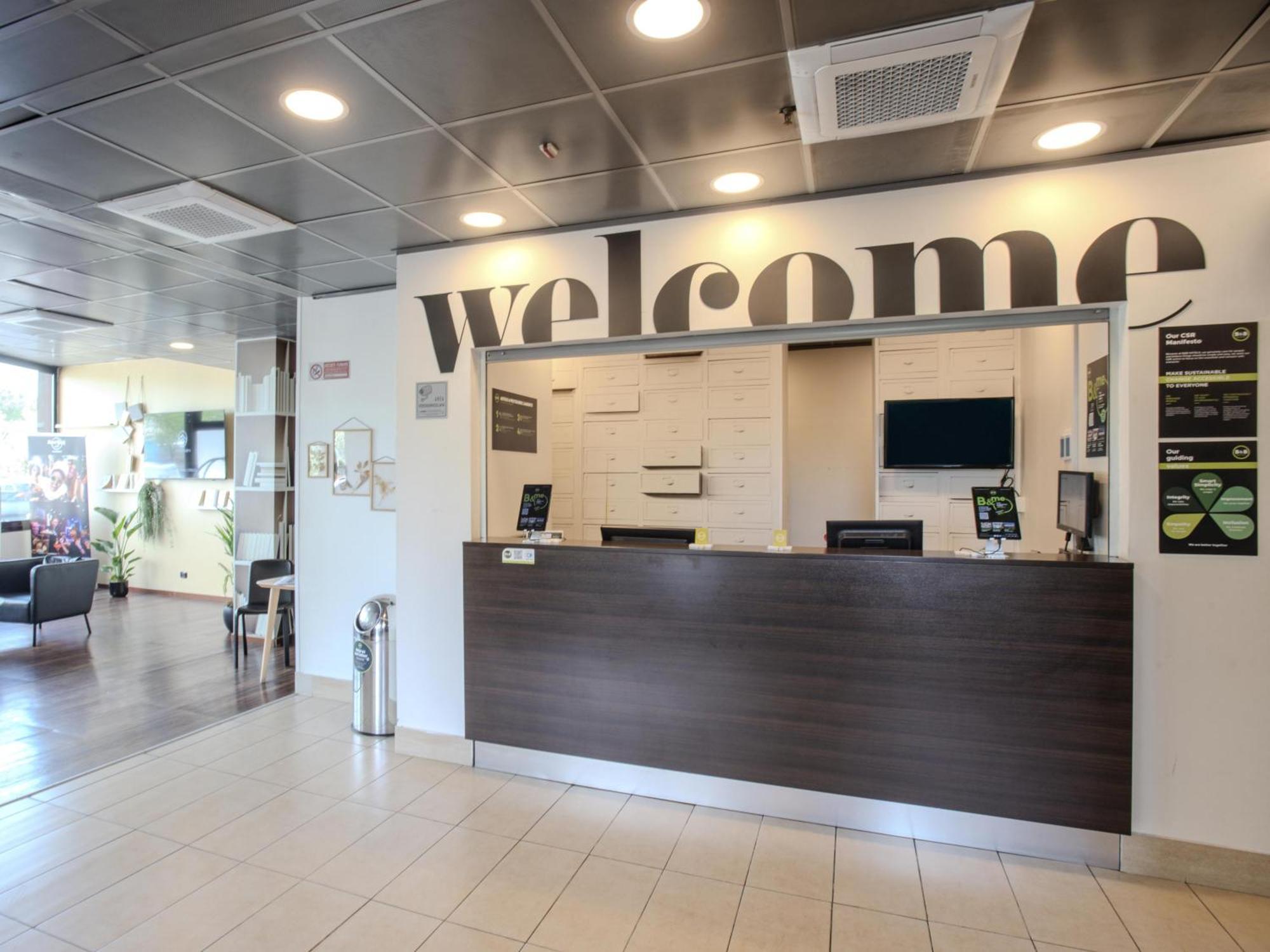 Novoli Hotell 3*