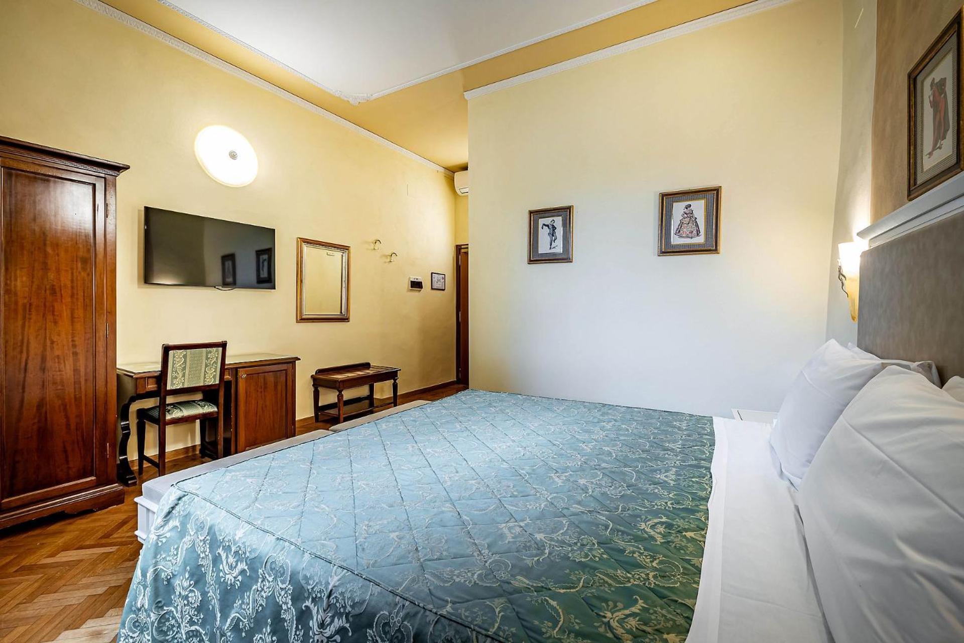 Alessandra Hotel