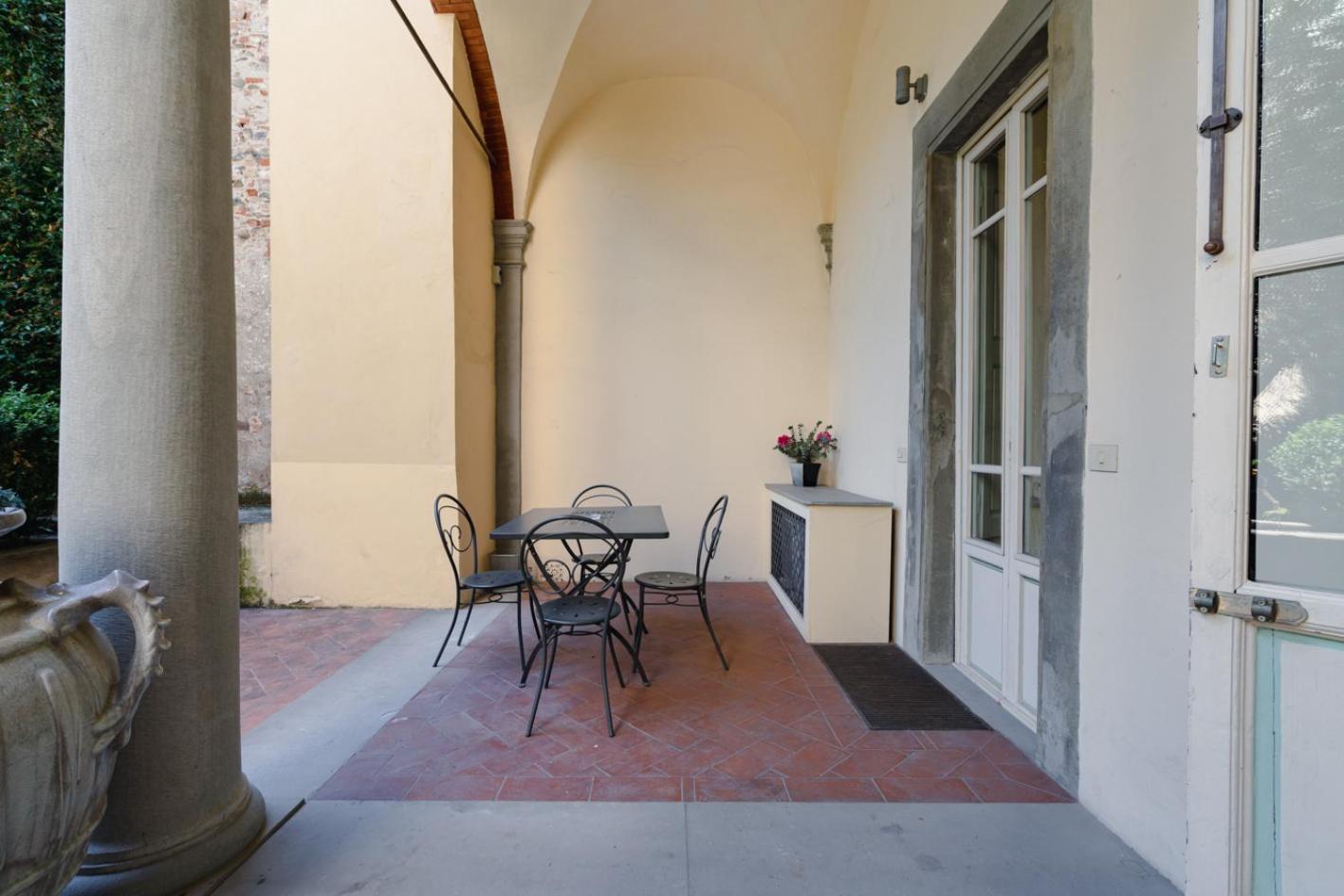 Piazza Dei Ciompi With Private Garden Appartement *