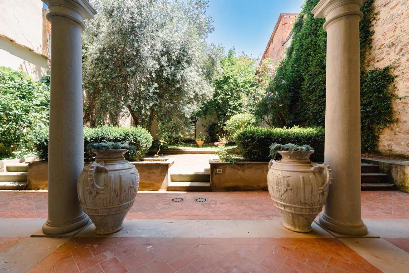 Piazza Dei Ciompi With Private Garden Appartement *