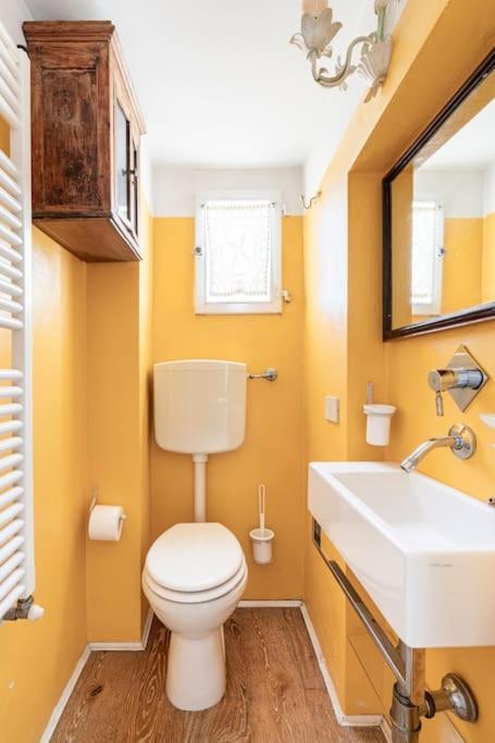 Appartement Relax Like Home, Piazza Santa Croce, With Balcony