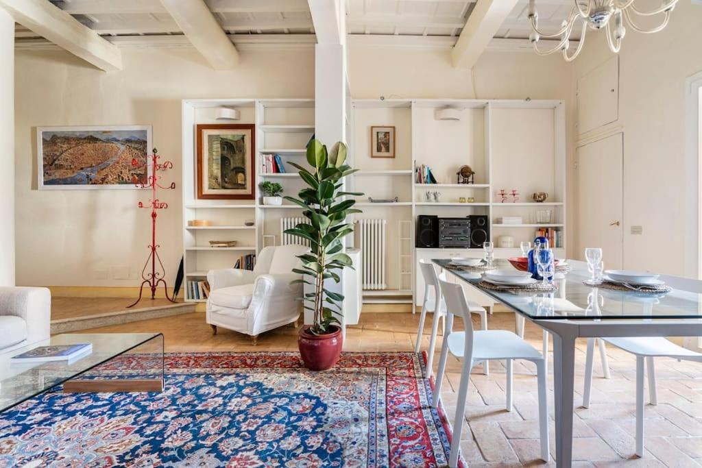 Relax Like Home, Piazza Santa Croce, With Balcony Appartement Florence