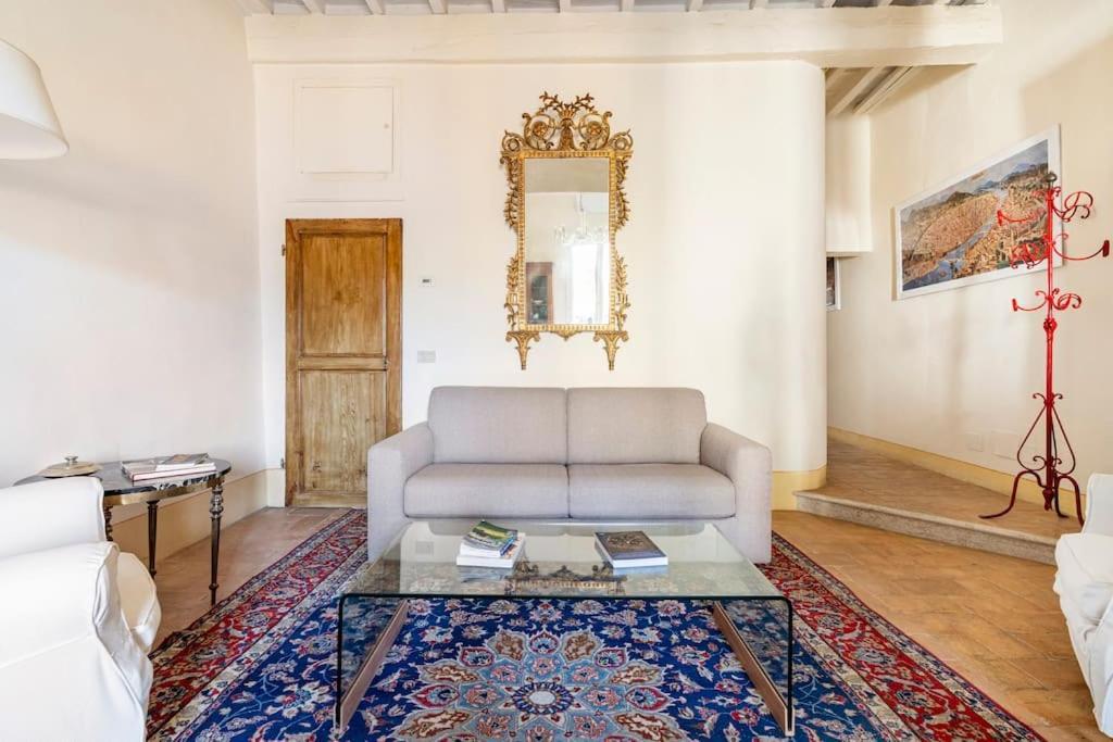 Relax Like Home, Piazza Santa Croce, With Balcony Appartamento