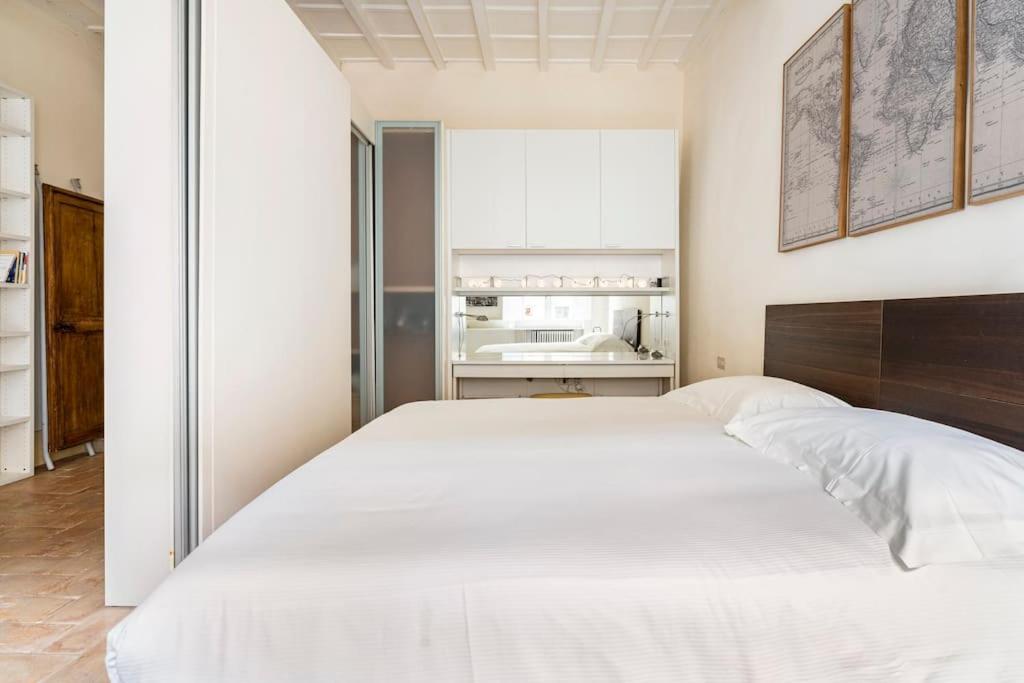 Relax Like Home, Piazza Santa Croce, With Balcony Appartamento