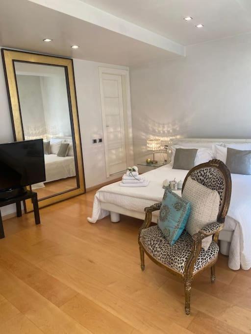 Ponte Vecchio Luxury Leilighet