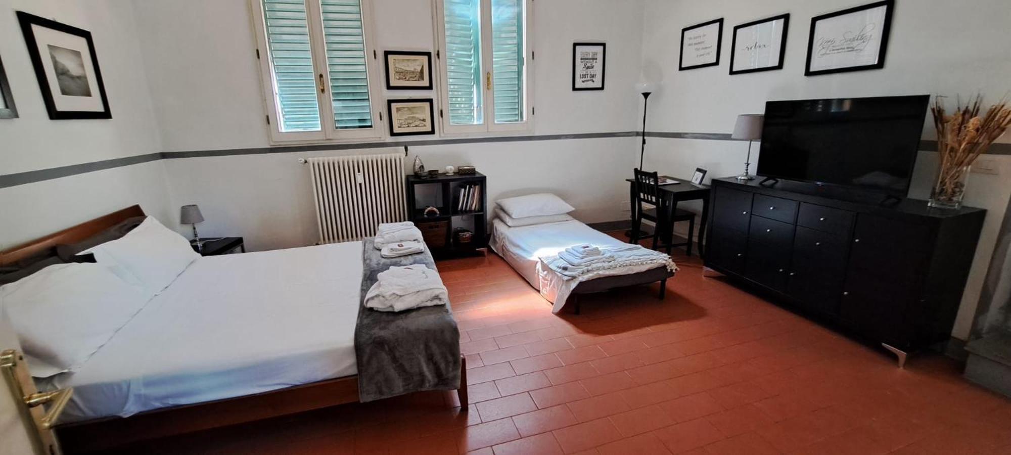 Sunny With Roof Patio Firenze