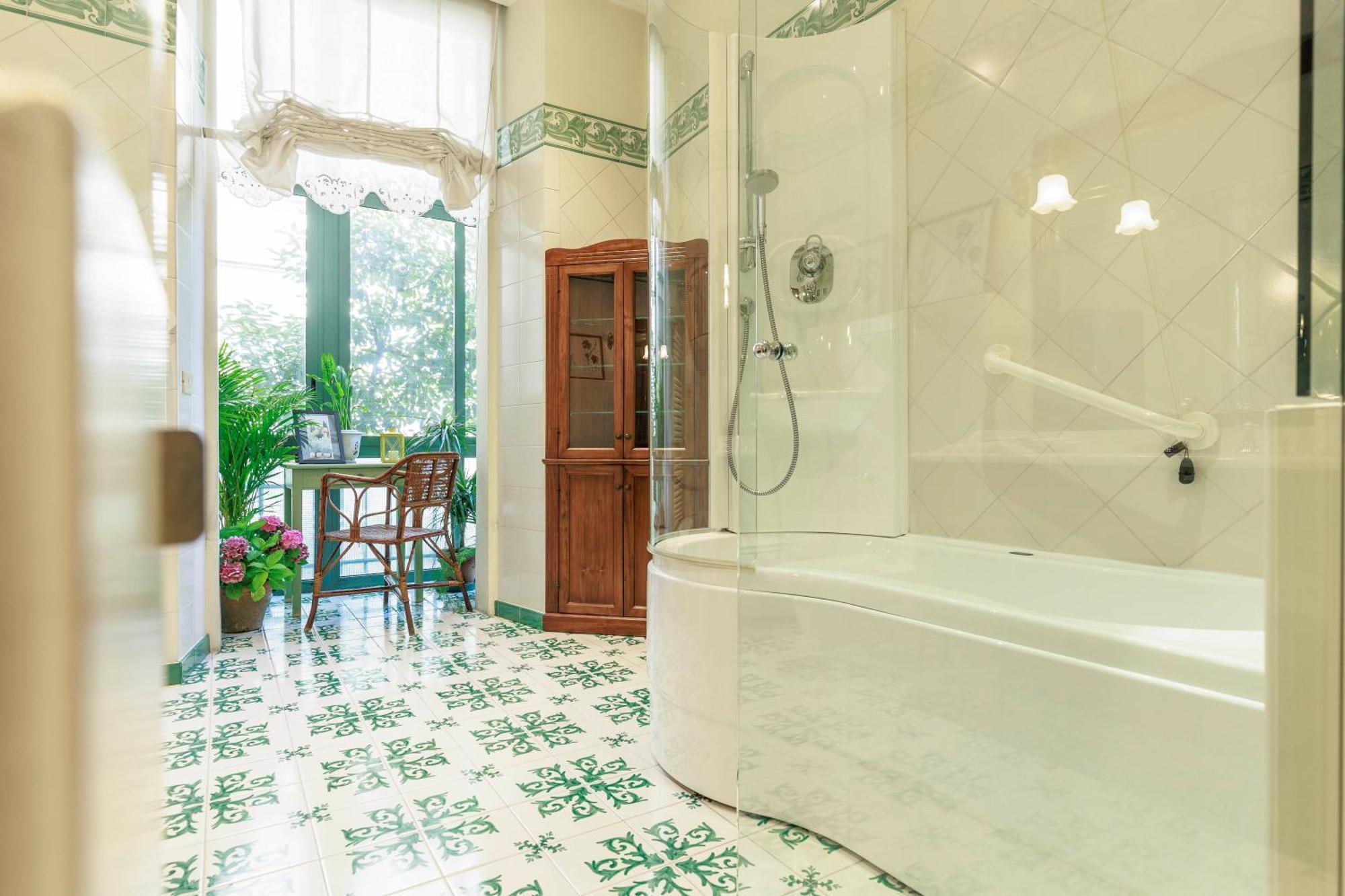 Appartement Huge With Private Garden