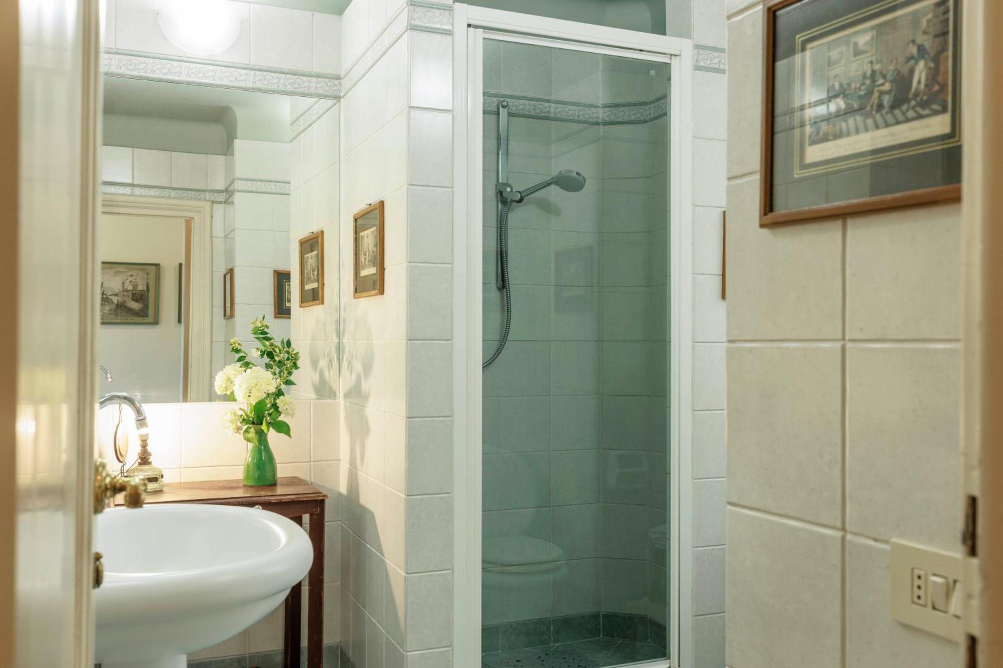 Huge With Private Garden Appartement