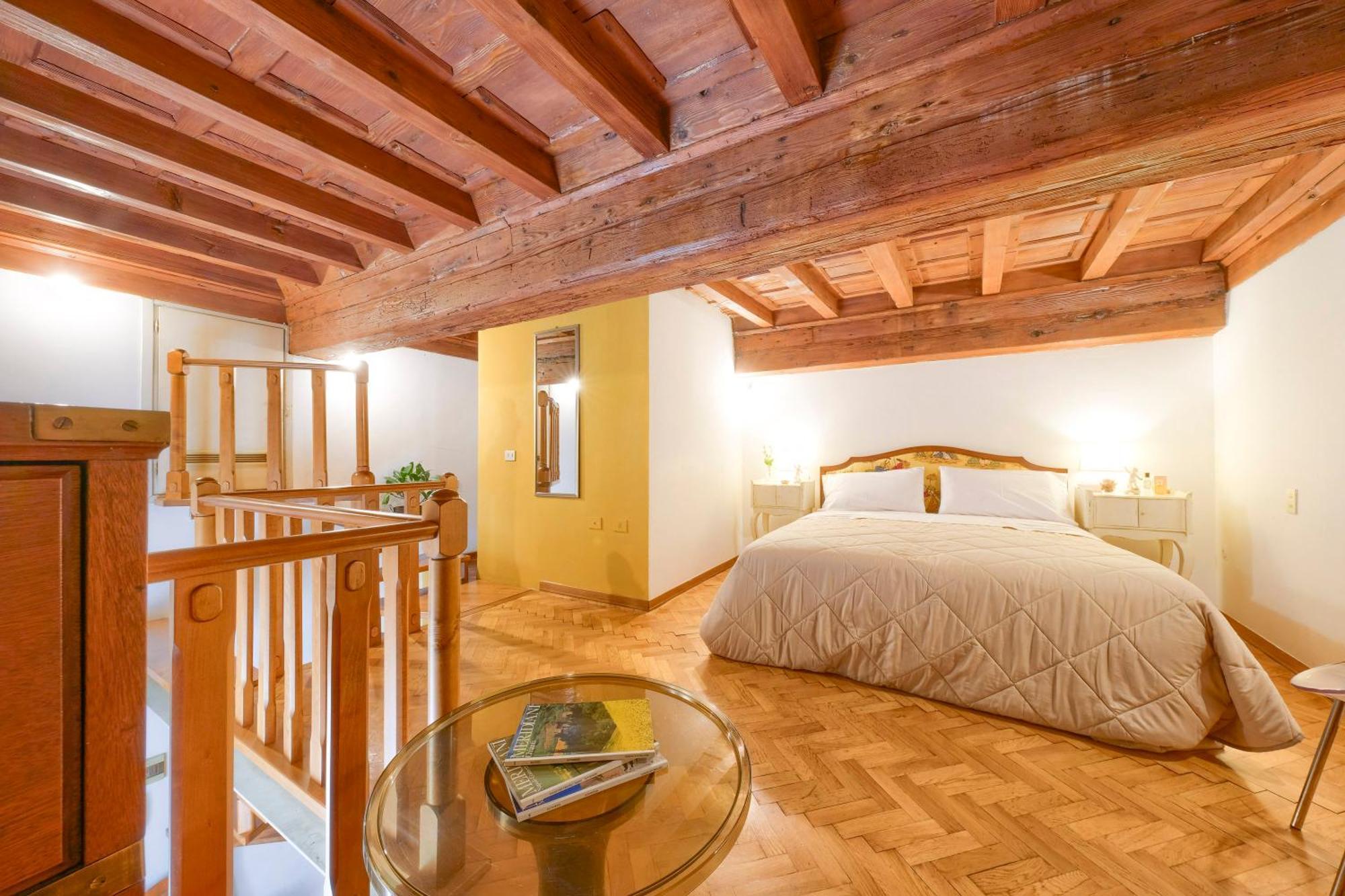 Appartamento La Casa Di Dante Alighieri