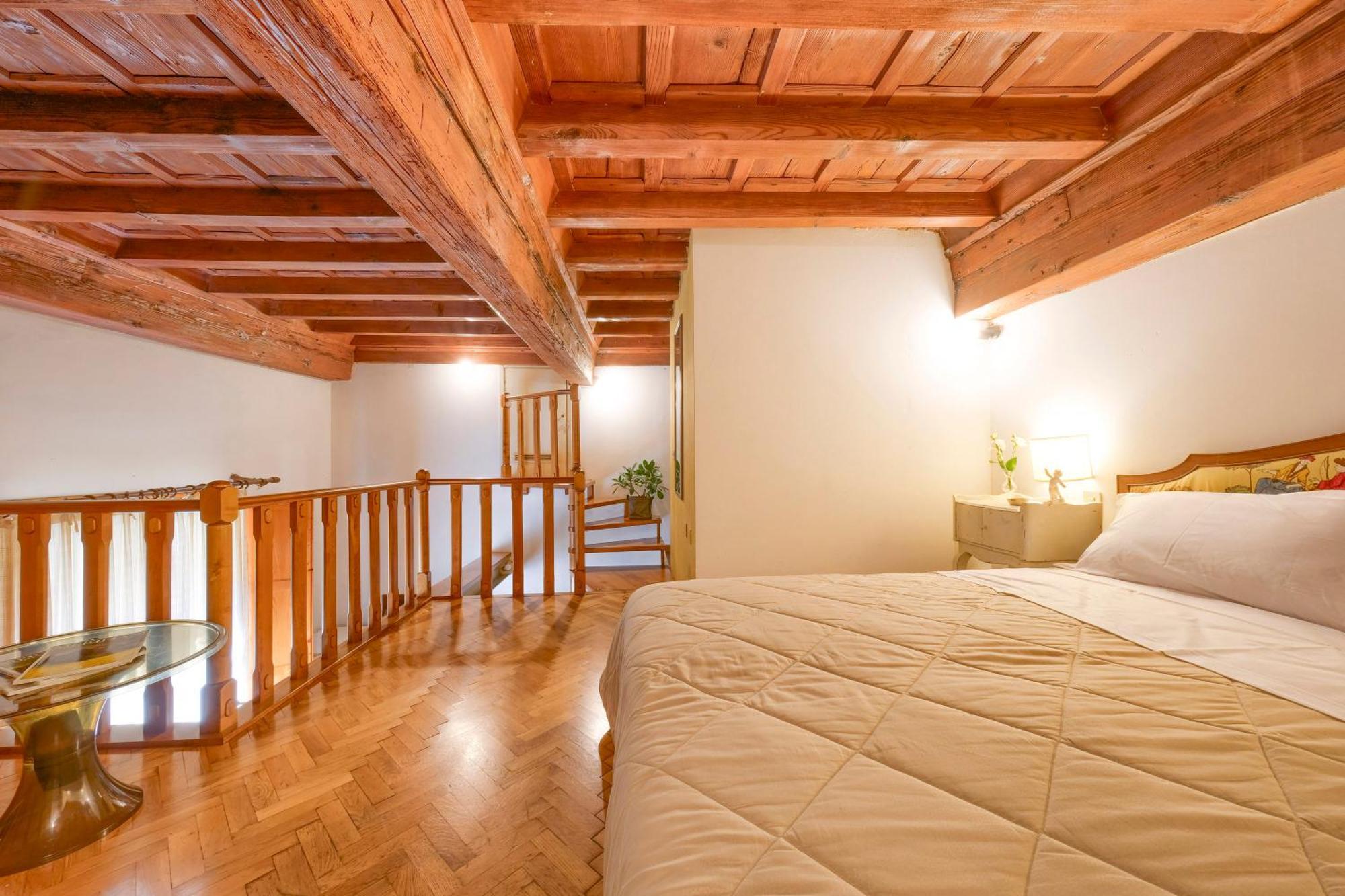 La Casa Di Dante Alighieri *