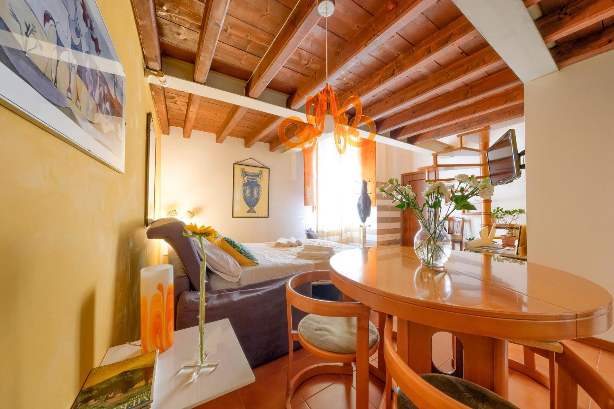 Appartamento La Casa Di Dante Alighieri