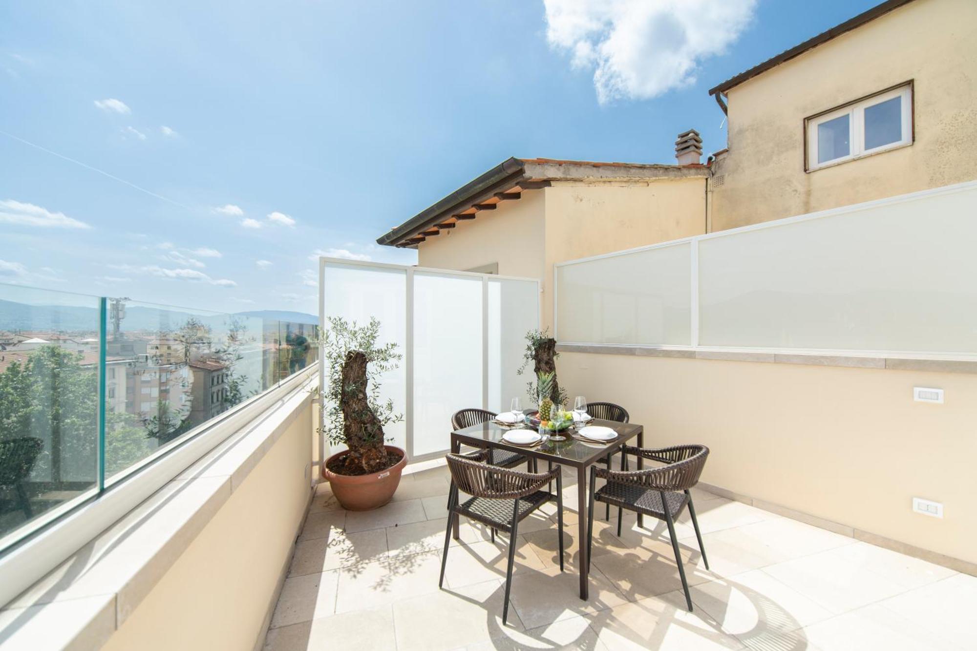 Leilighet Penthouse With Terrace Over