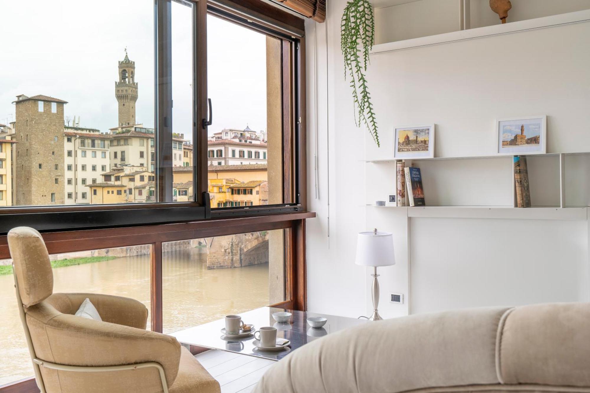 Ponte Vecchio Vista -floating On The Arno- Florence