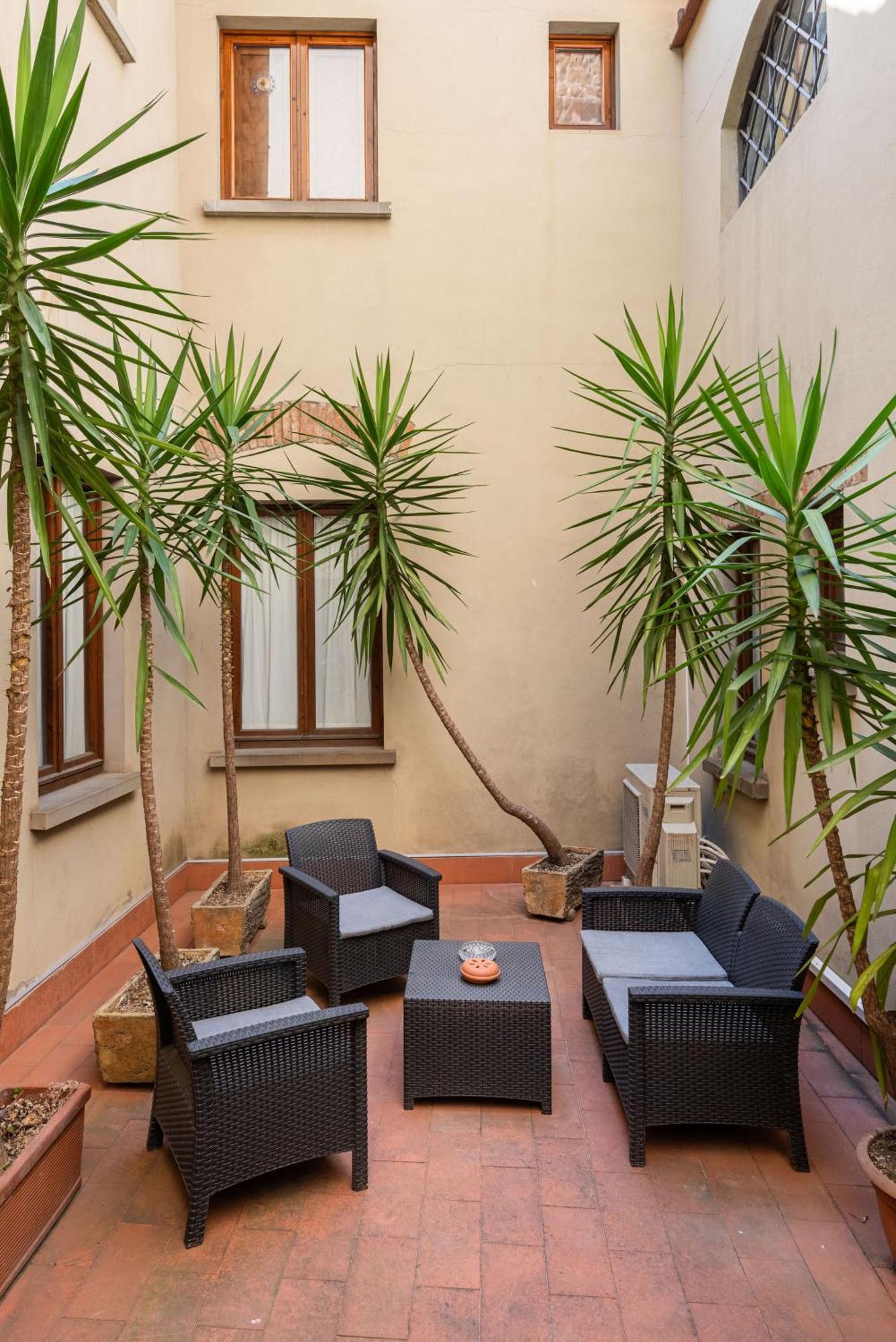 Signoria With Patio * Firenze