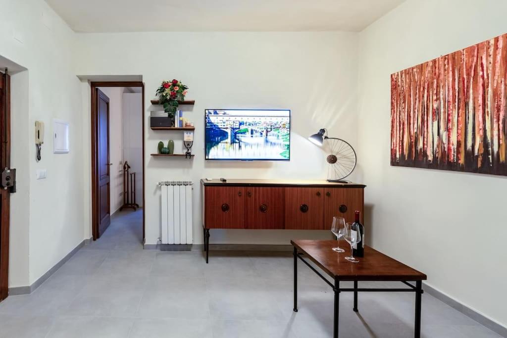 55 Apartment *