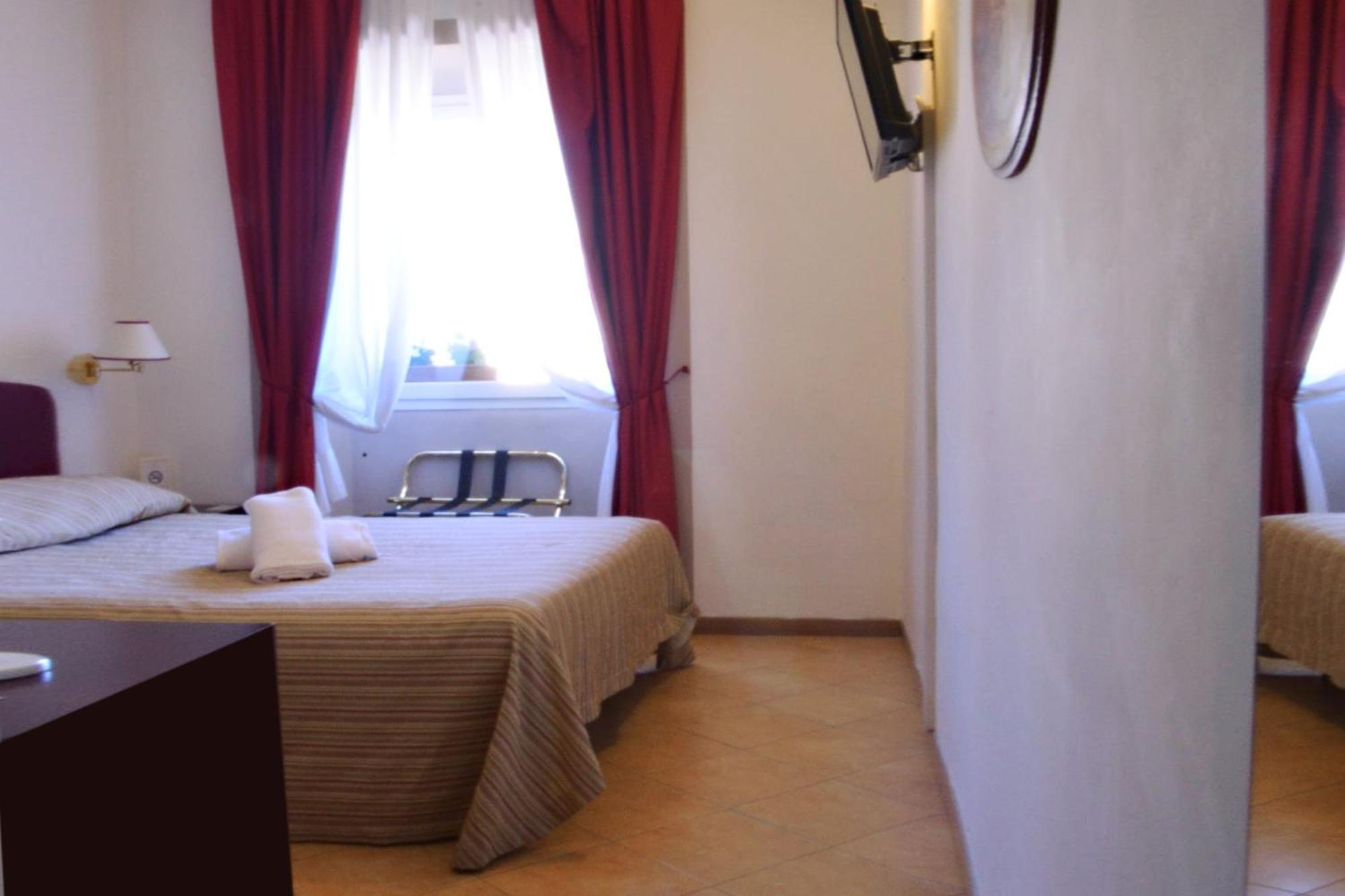 Hotel Cardinal Of - Recommended For Ages 25 To 55 Florence