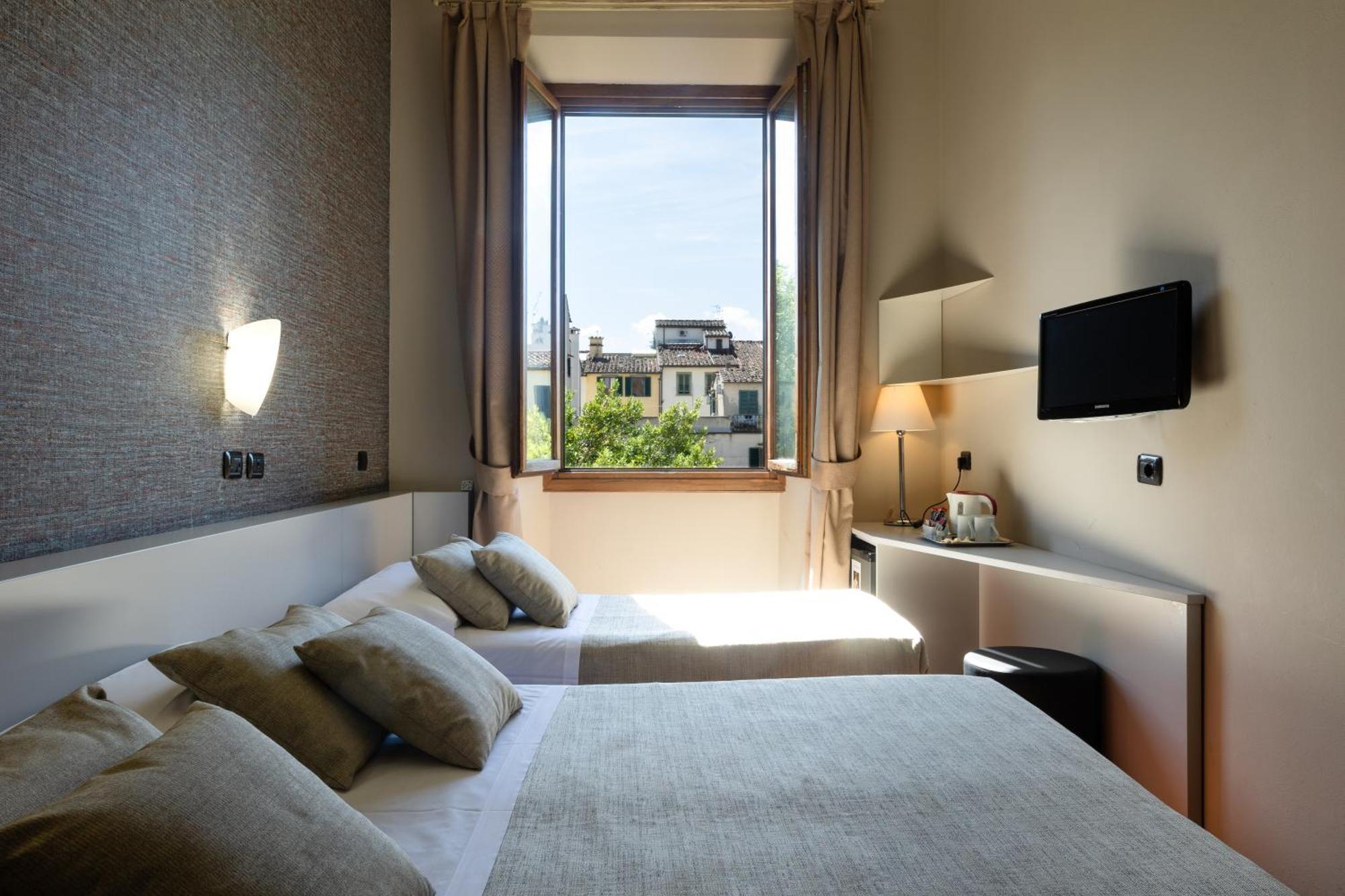 Caravaggio Hotel Florence