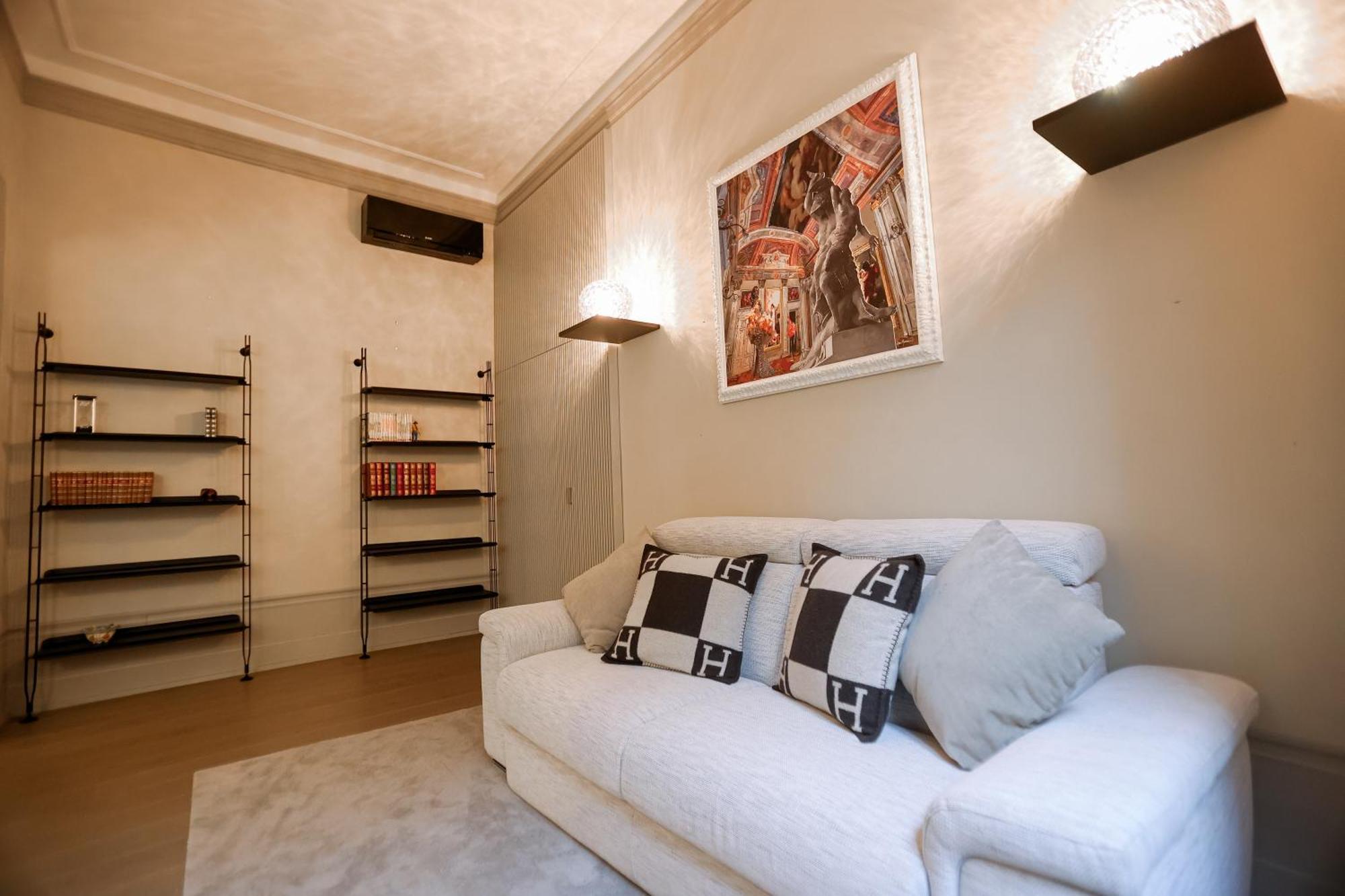 2 Min Duomo - Chic Novella - Parcheggio Appartamento