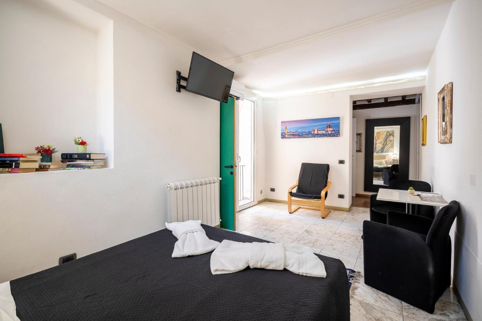 Apartment 11 Duomo - Monolocale Caratteristico *