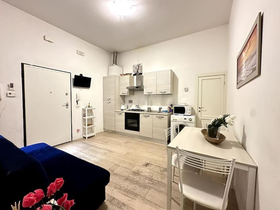Comfortable House In Centro Storico Apartamento Florença