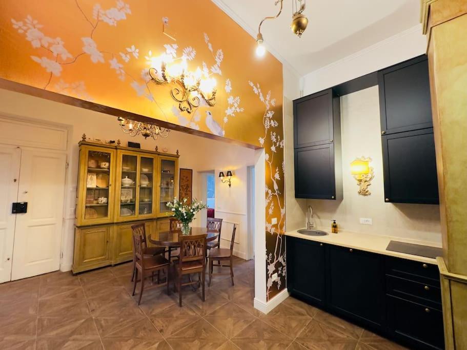 Santa Caterina Palace In Florence-3 Bedroom Appartamento