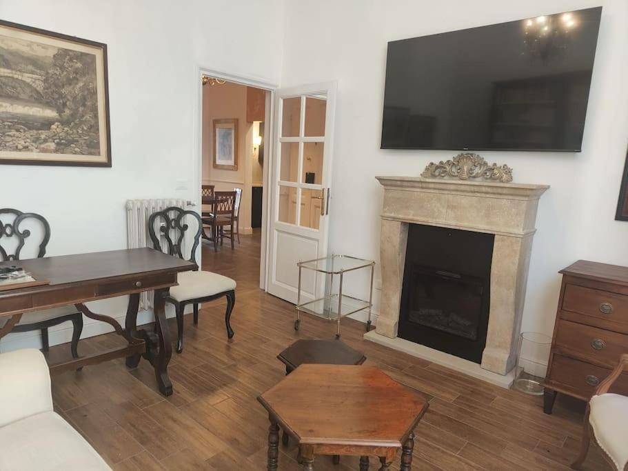 Santa Caterina Palace In Florence-3 Bedroom Appartamento *