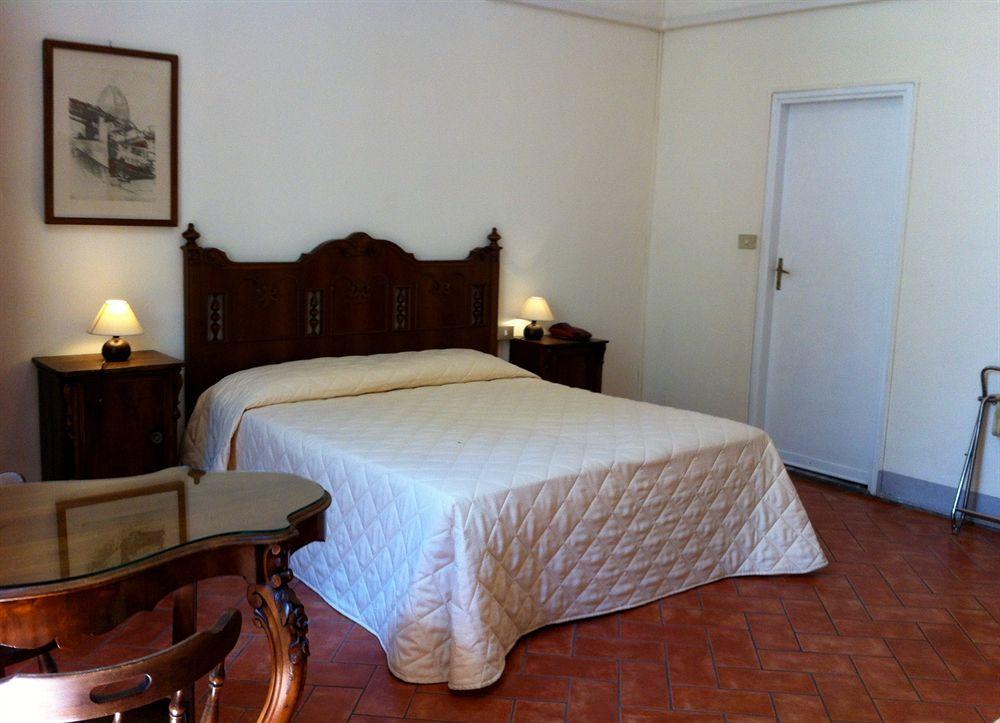 Crocini Hotell