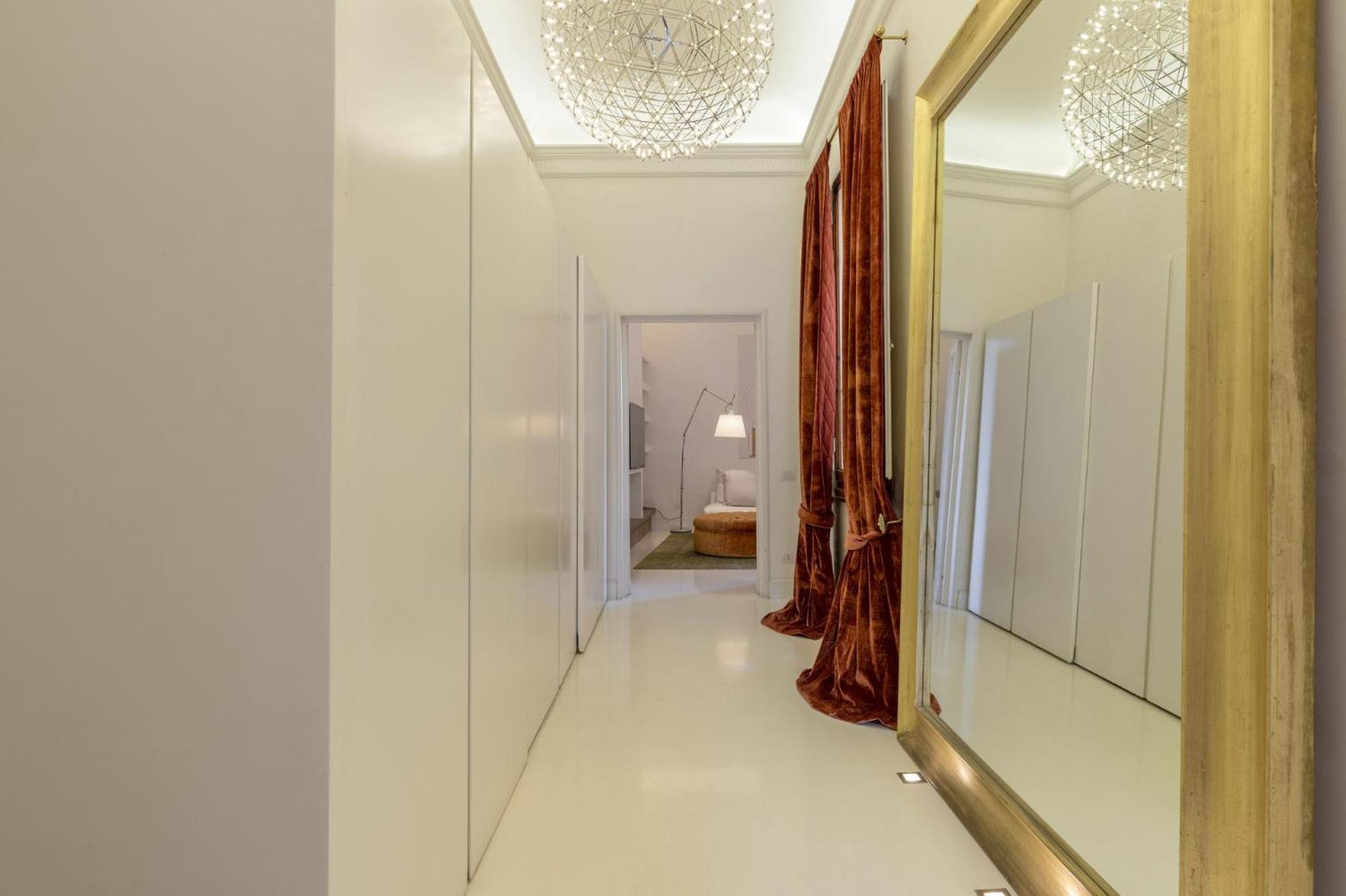 Luxury With Big Terrace In Appart hôtel Florence
