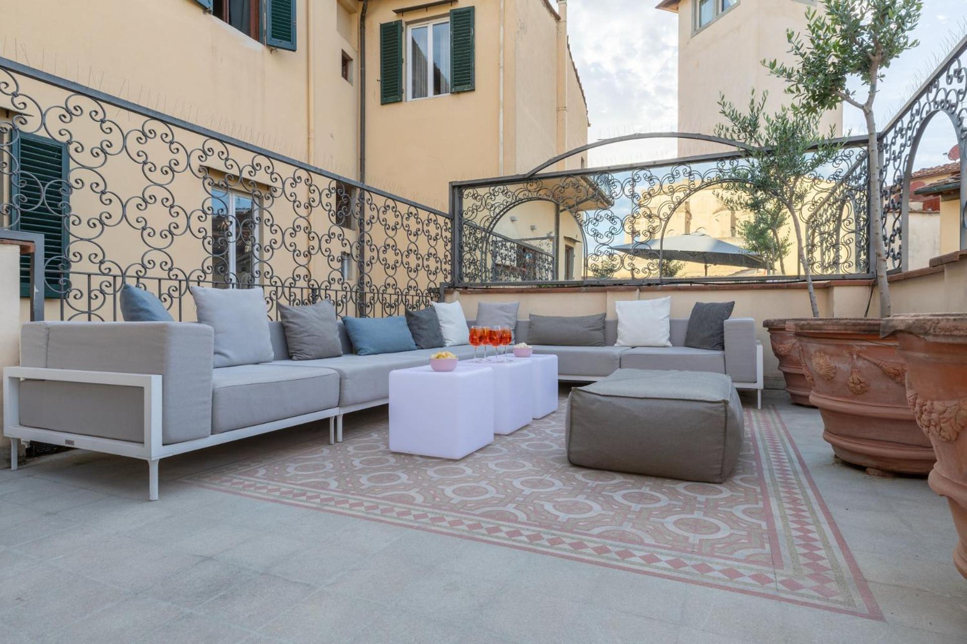Luxury With Big Terrace In Appart hôtel