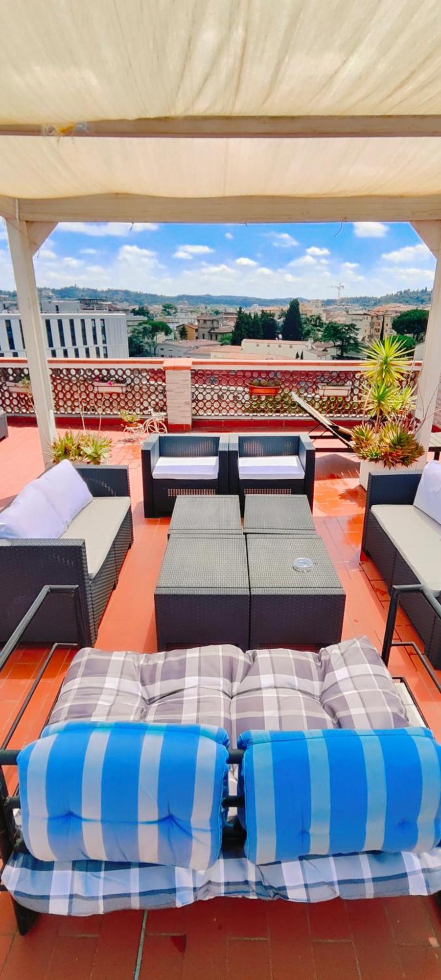 Panoramic Luxury Little Penthouse Apartment Florence