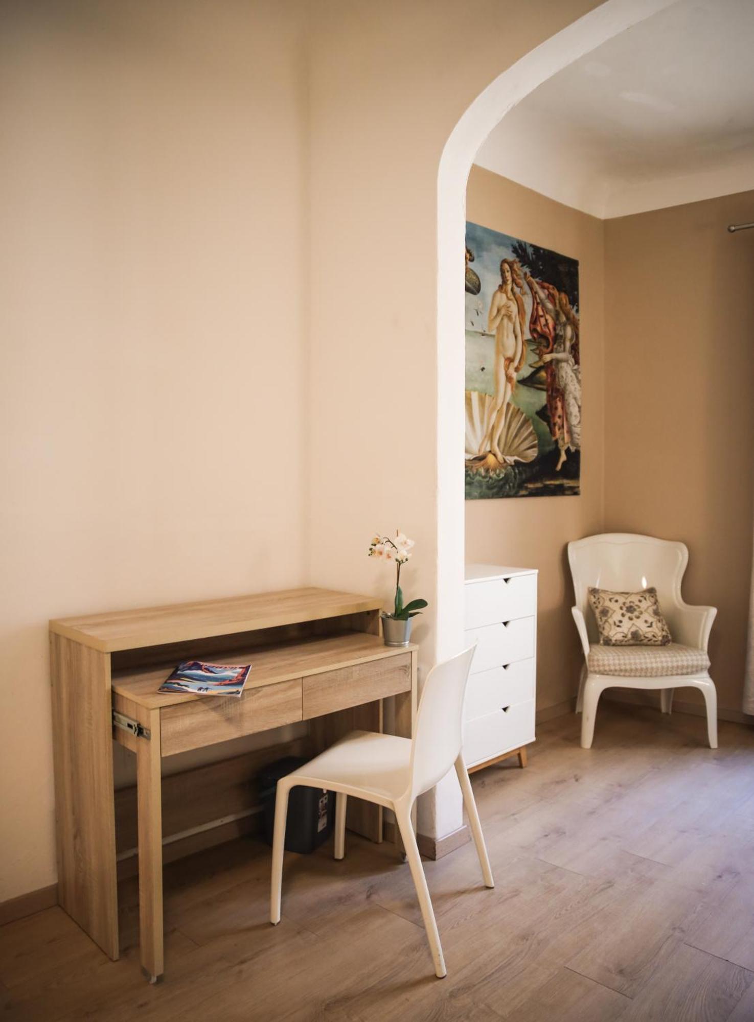 Appartement Moderno In Piazza Tasso, Centro Di