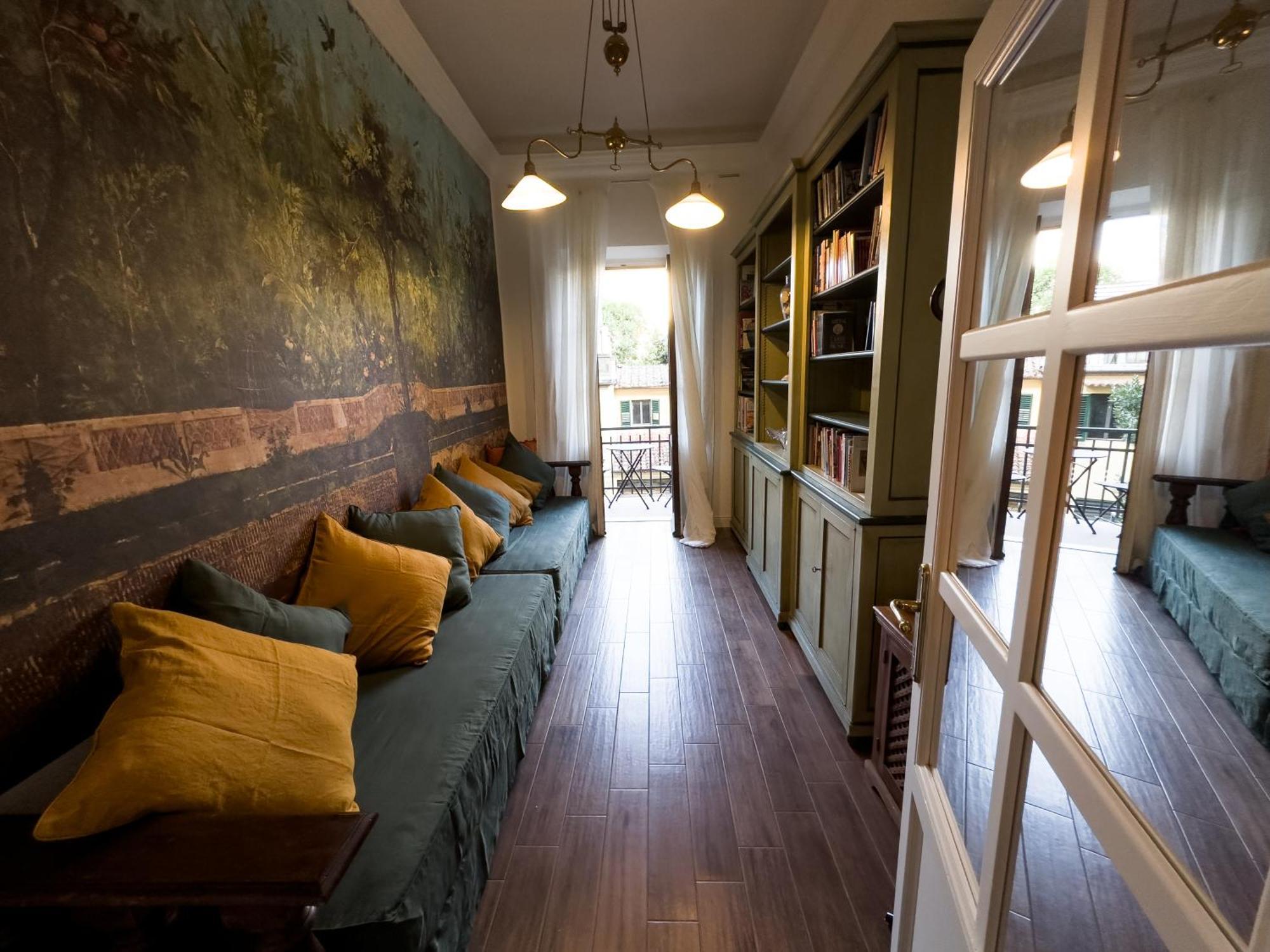 Santa Caterina Palace In Florence-3 Bedroom Appartamento