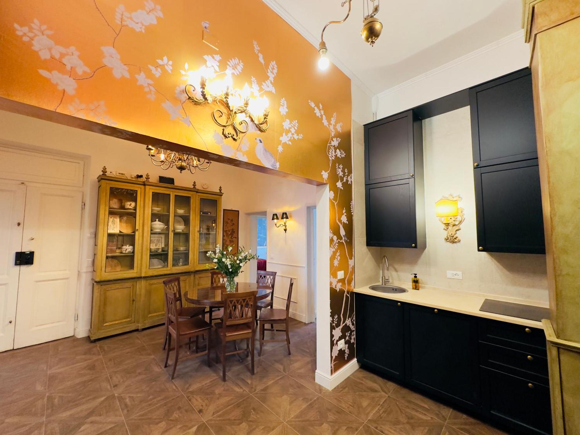 Santa Caterina Palace In Florence-3 Bedroom Appartamento