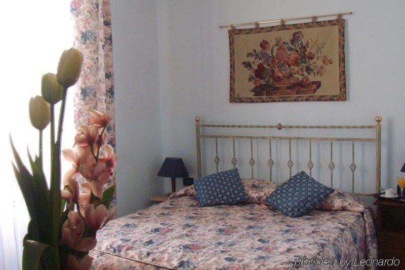 Michelangelo Bed & Breakfast 3*