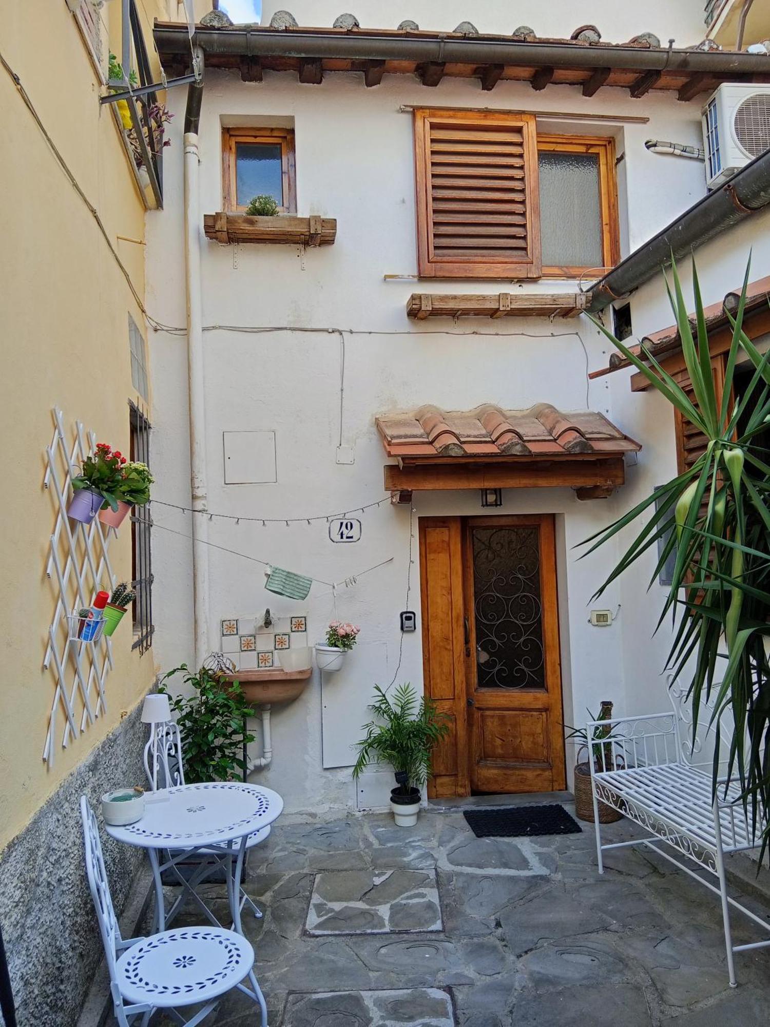 Appartamento Casa Romantica Vicino Al Centro A
