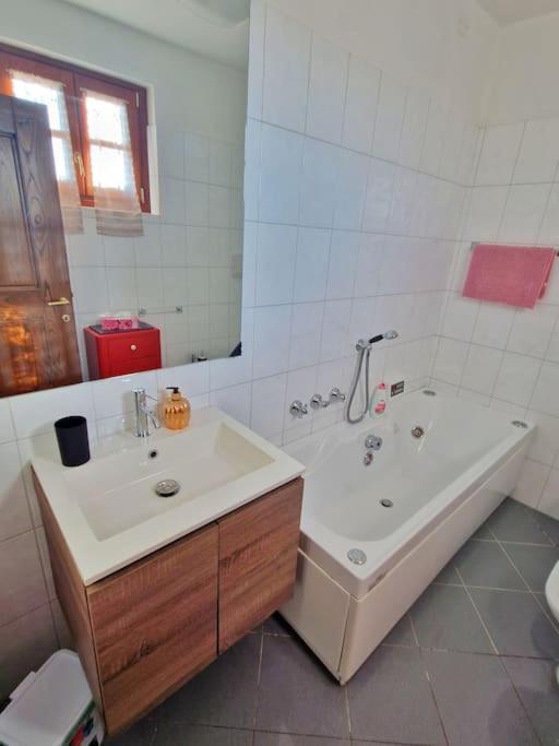 Castaldi Vicina Al Centro Villa