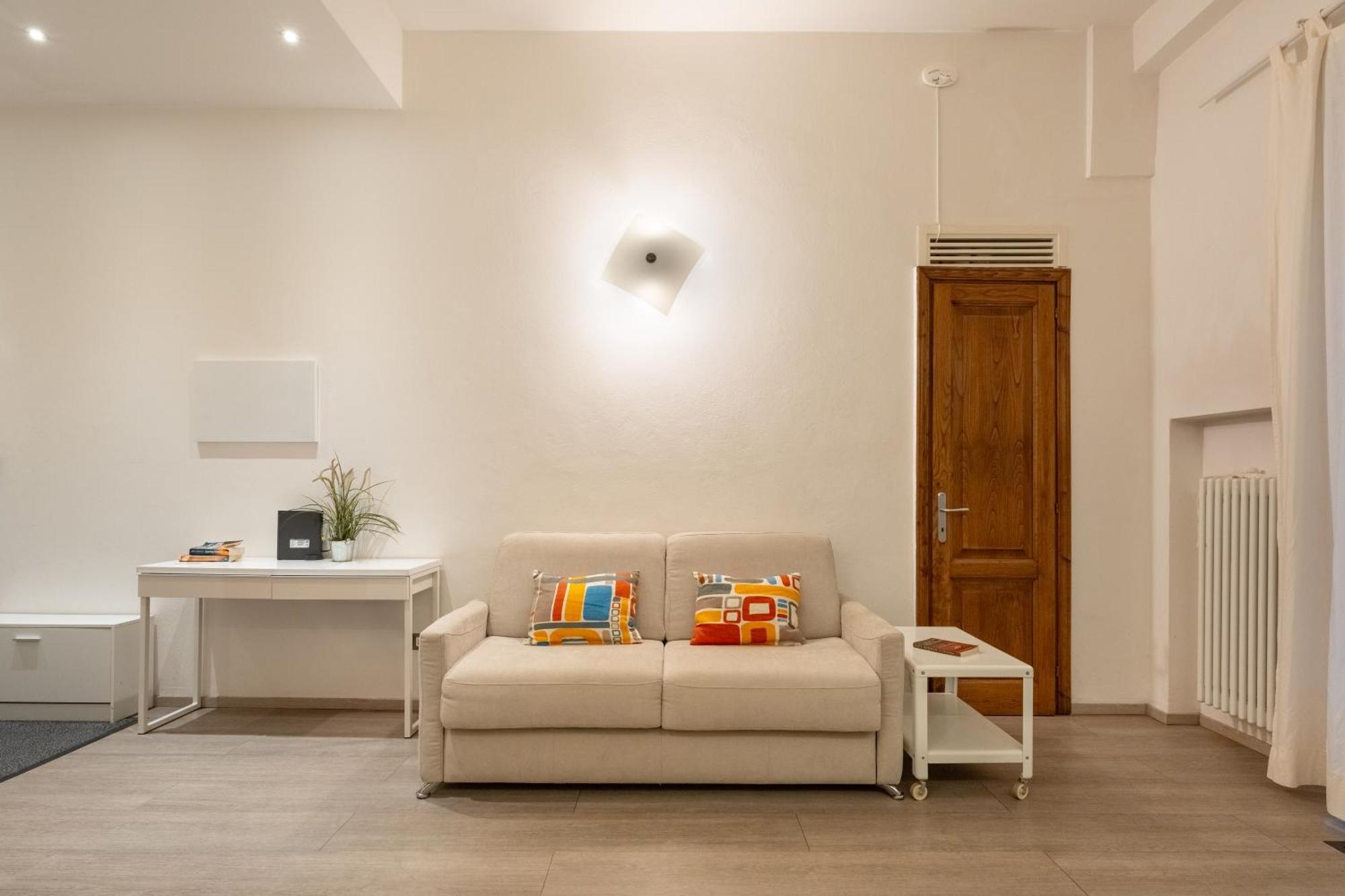 Pergola - 1 Bdr Flat With Inner Courtyard Appartement Florence