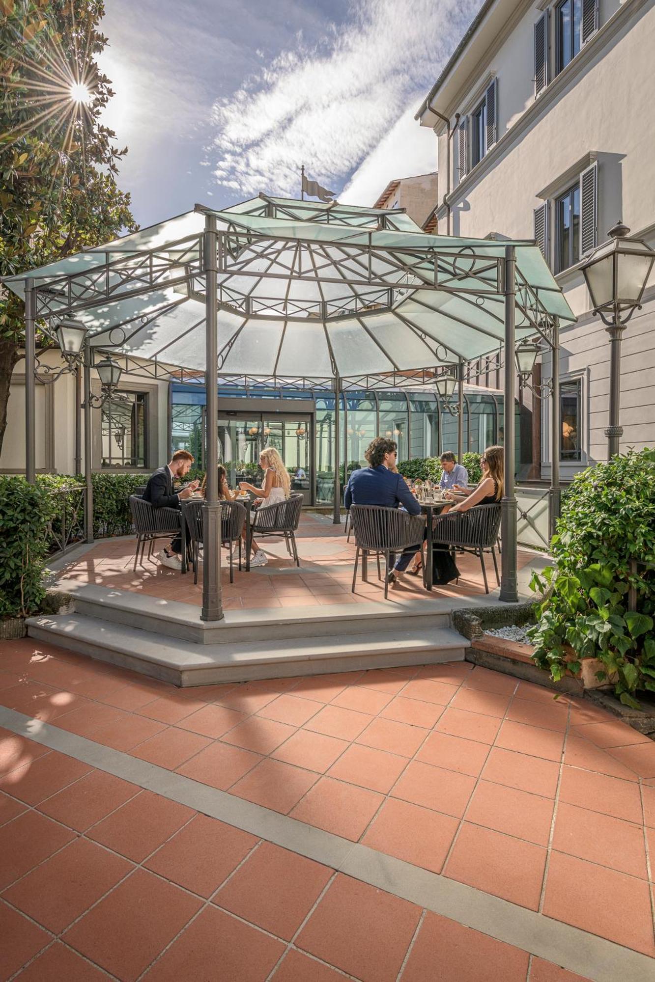 Palazzo Montebello 4* Florence