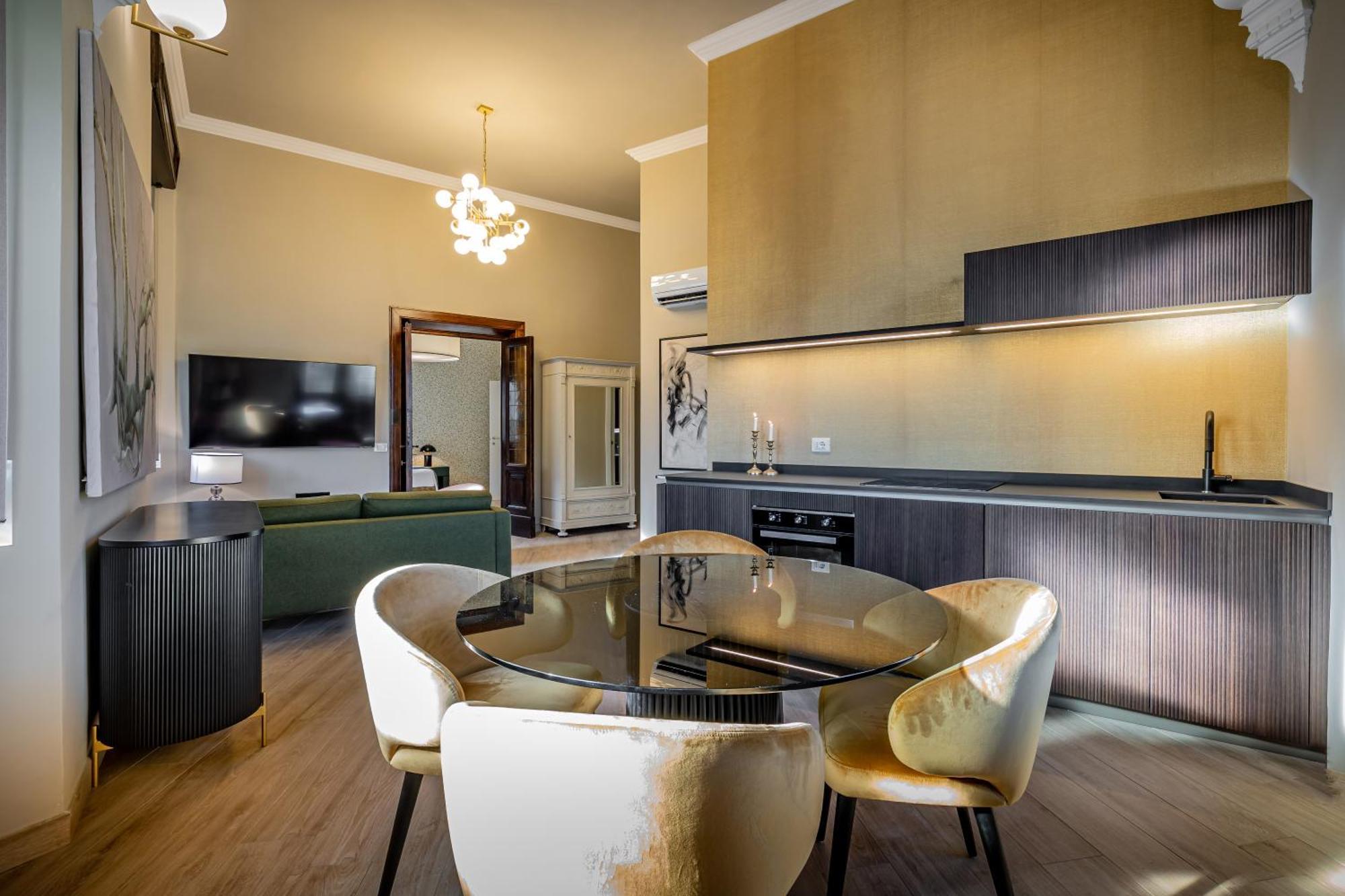 Yd Bright And Luxury Art Appartement Florence